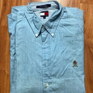 ☀️☀️Vintage TOMMY HILFIGER flannel SIZE LARGE!